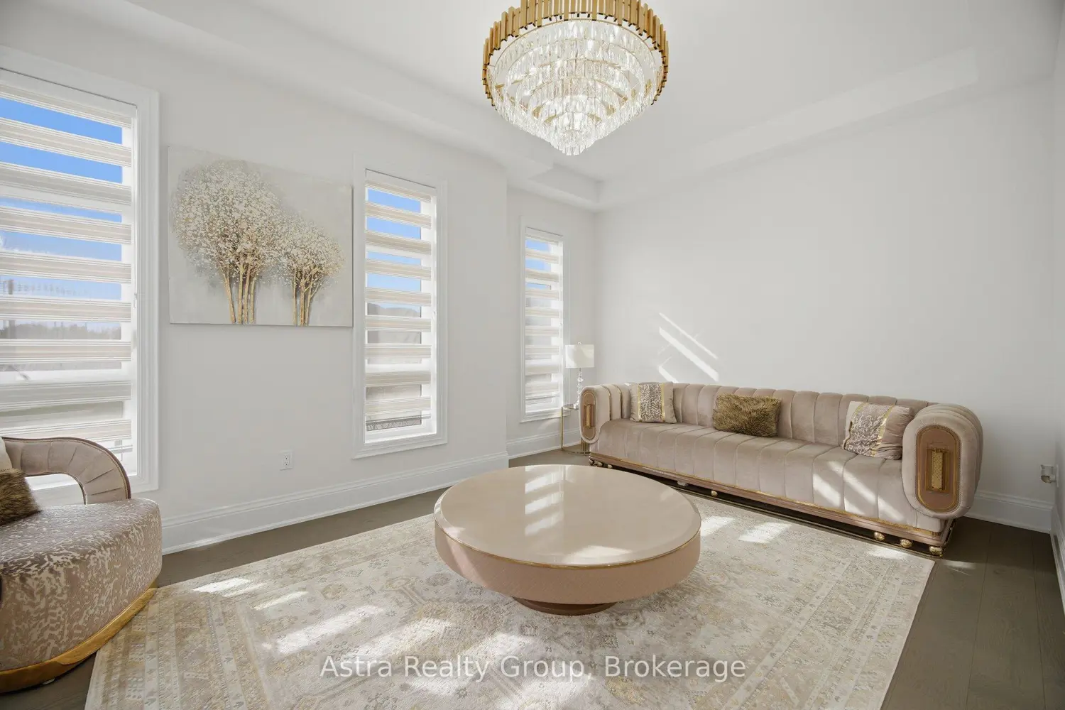 143 Ballantyne Boulevard photo 3