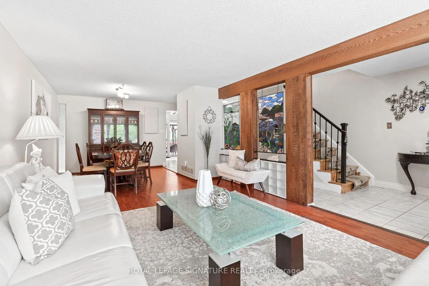 20 Melva Crescent photo 3