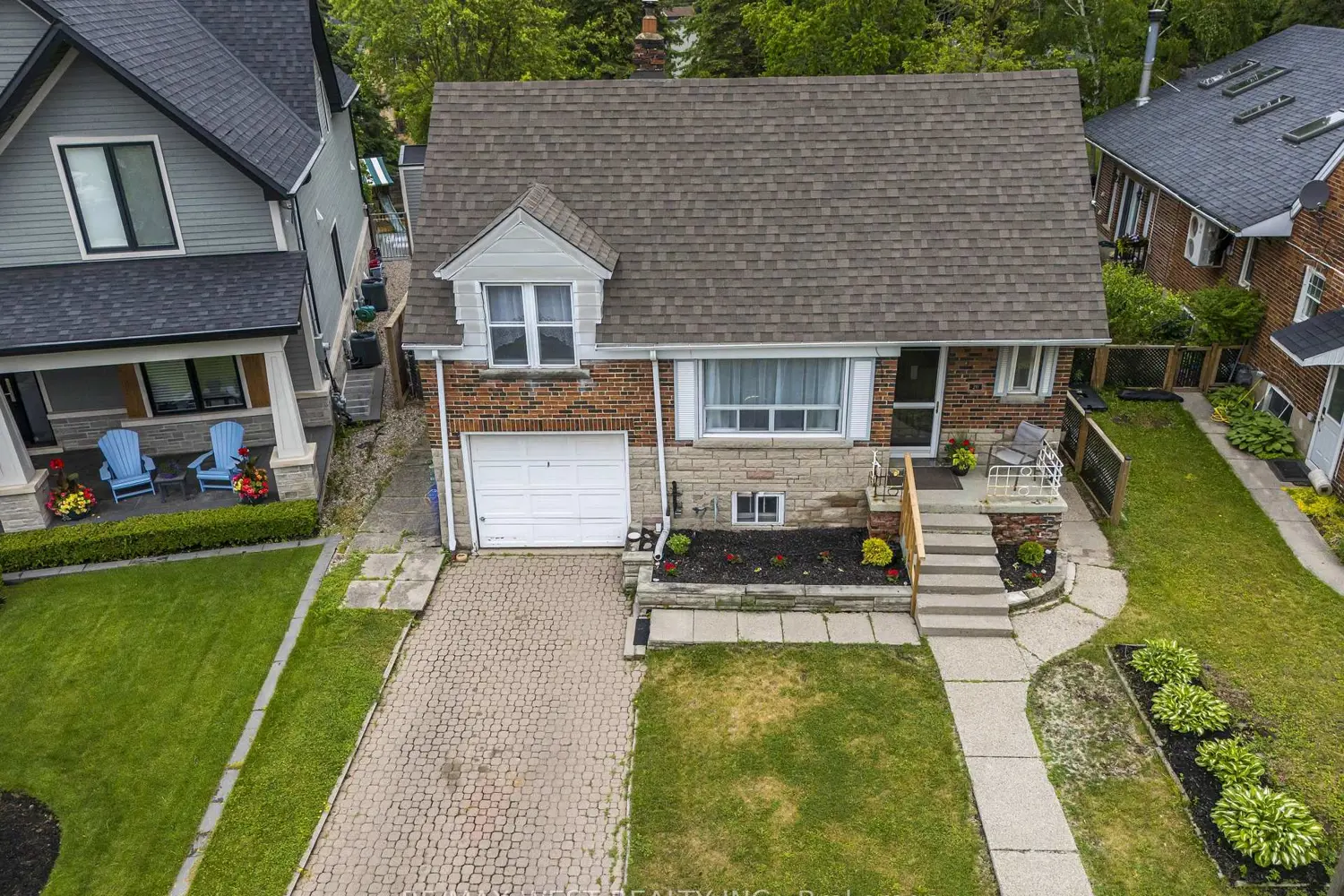 26 Parkland Road photo 2