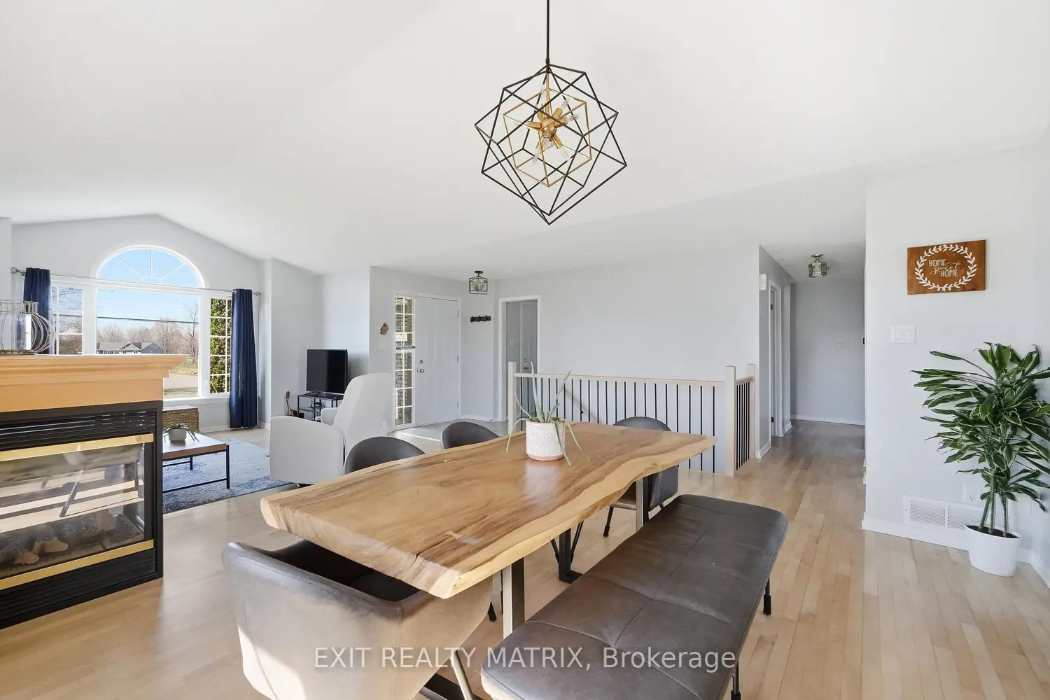 2117 Lemery Street photo 3