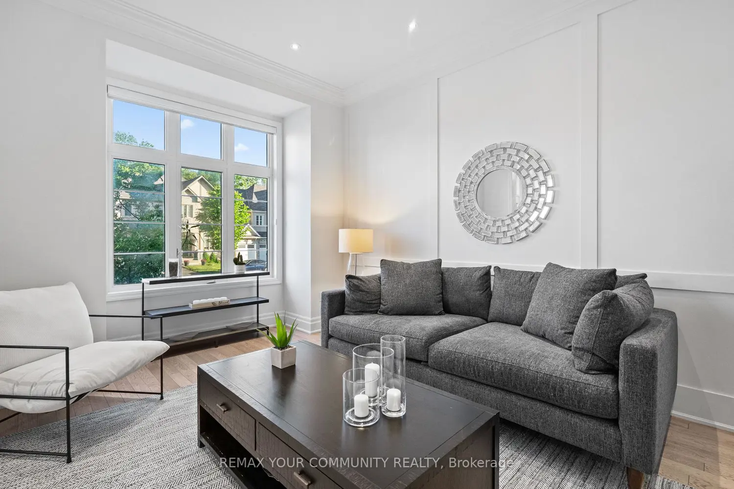106 Forest Grove Court photo 4