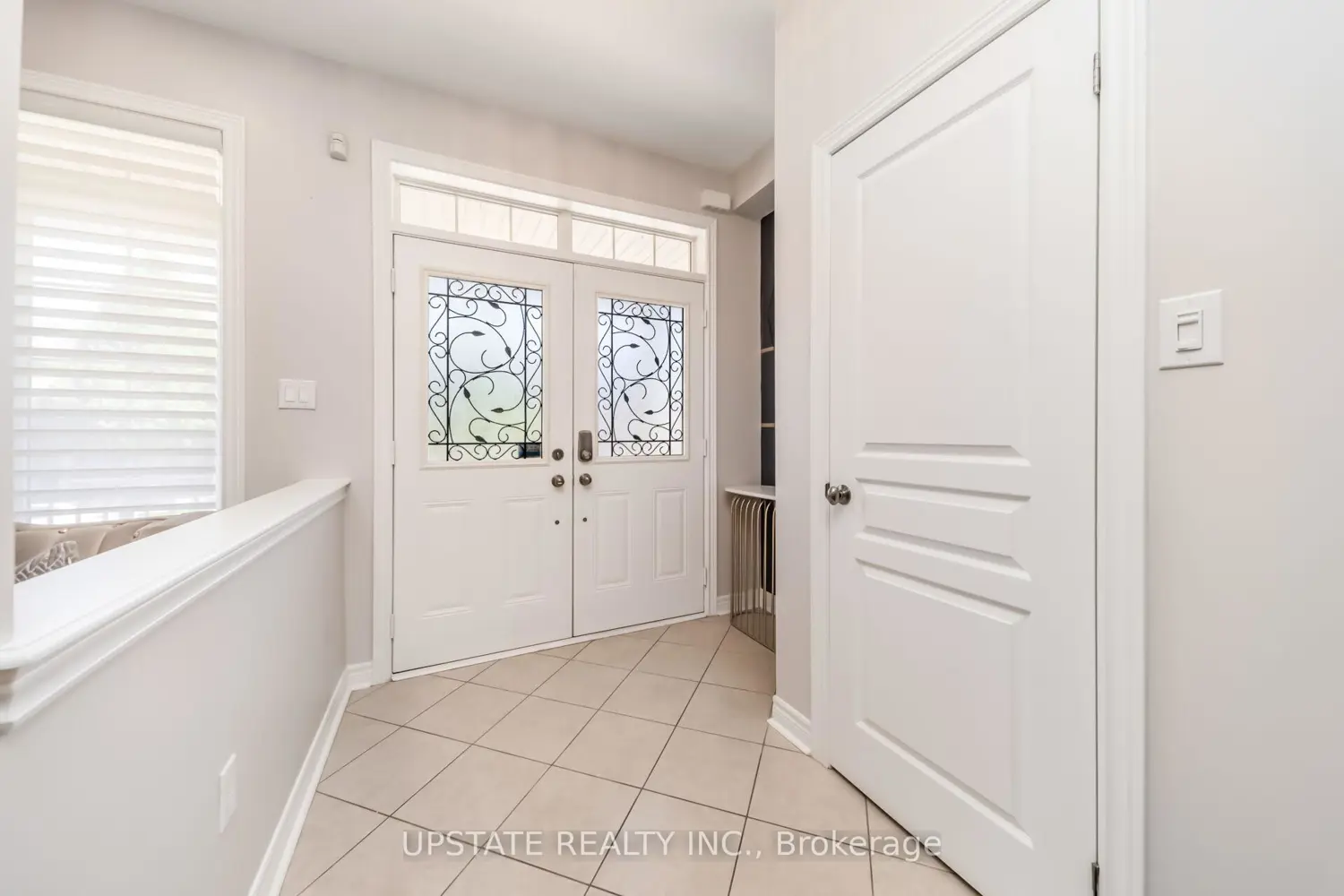 150 Lloyd Sanderson Drive photo 3