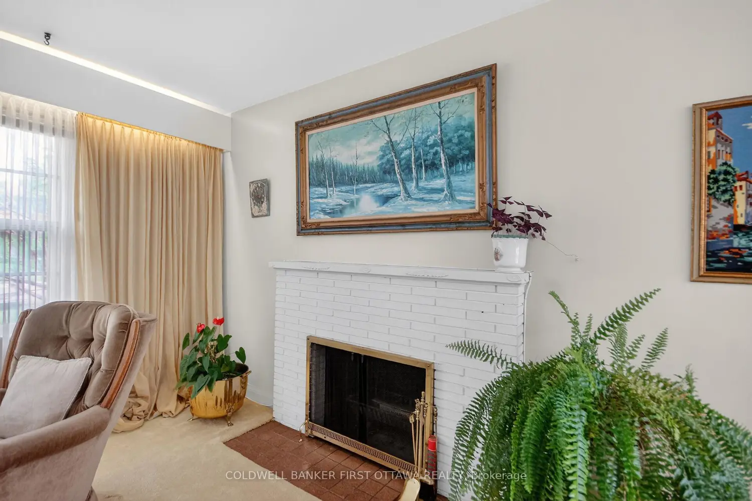 1533 Mimosa Avenue photo 3