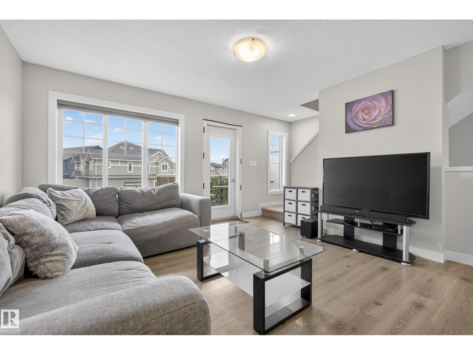 856 Daniels Way SW, Edmonton, AB, T6W4C8