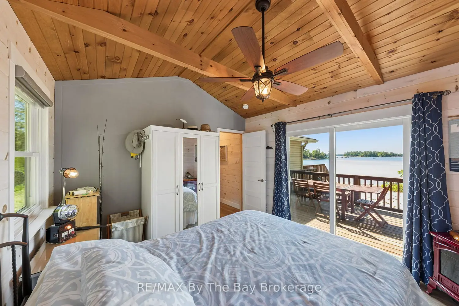 6980 Island 1810/Bone Island photo 2