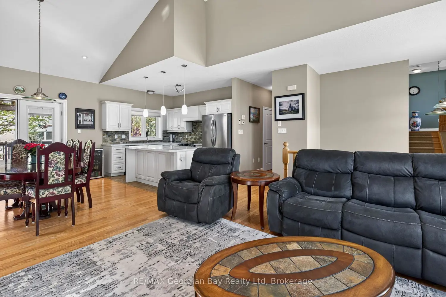 656 Aberdeen Boulevard photo 5