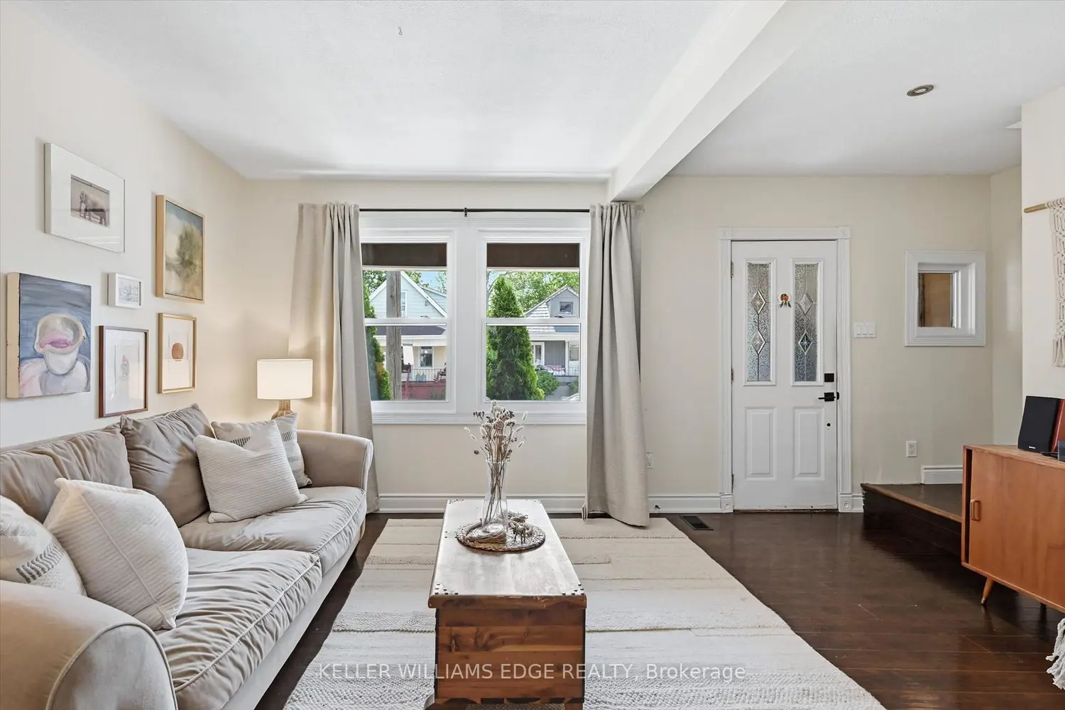 77 Cameron Avenue photo 3