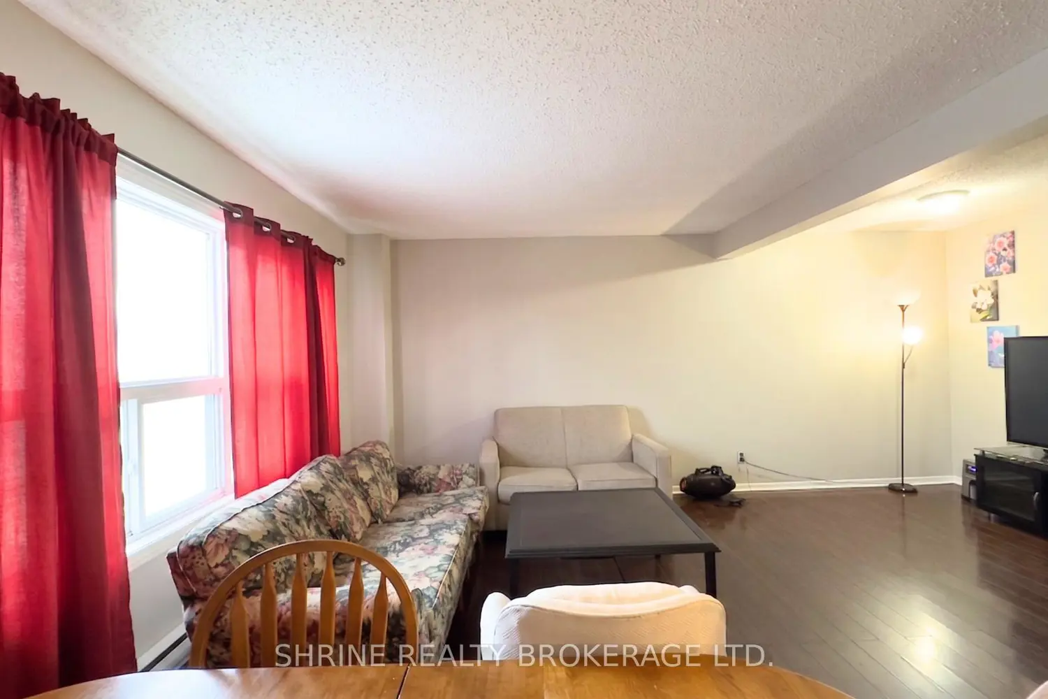 550 Second Street 52 photo 3