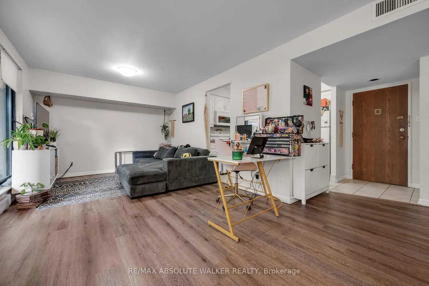 470 Laurier Avenue 201 photo 4