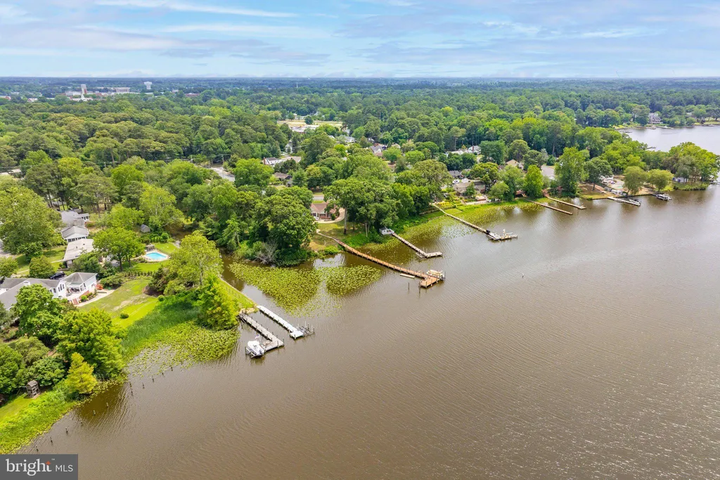 609 N Pinehurst Avenue, Salisbury, MD 21801
