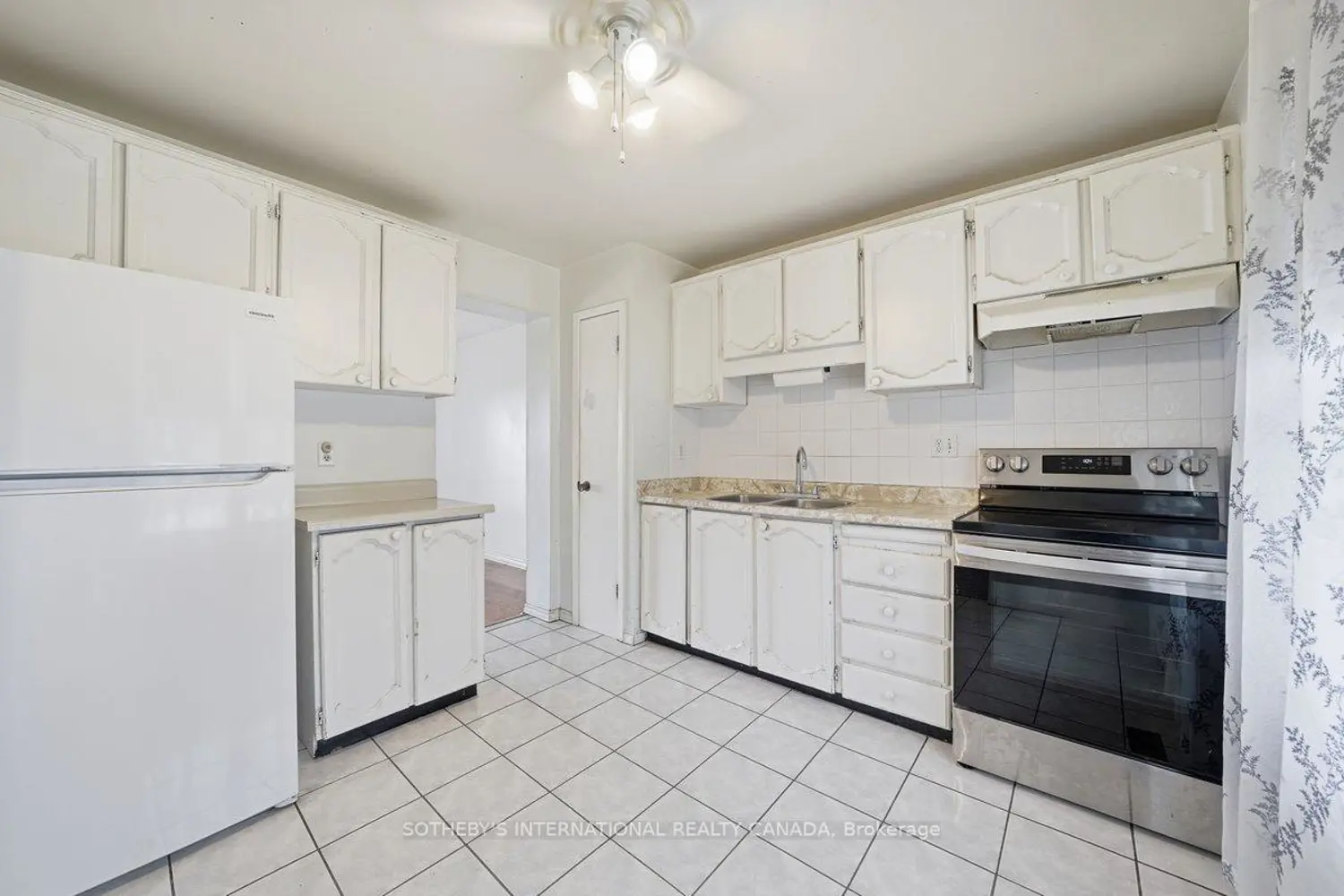 120 Falconer Drive 34 photo 5