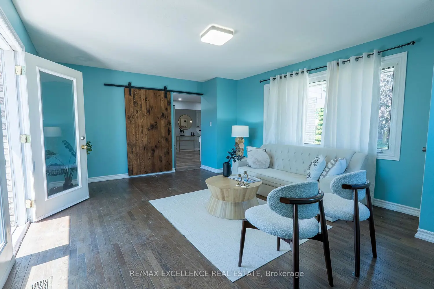 27 Wadsworth Drive photo 2