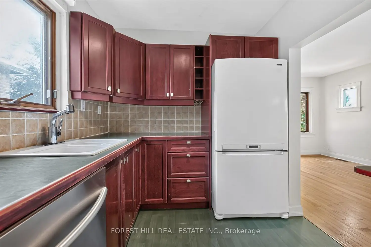 73 Dunington Drive photo 5