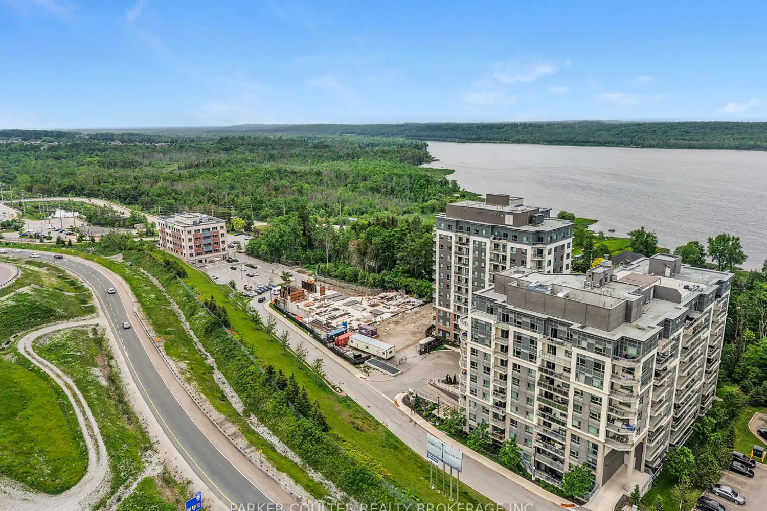 58 Lakeside Terrace 909