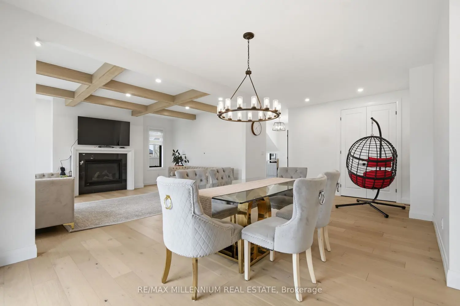 332 Christine Avenue photo 4