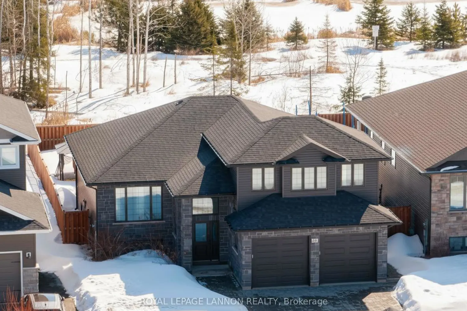 705 Fieldstone Place photo 3