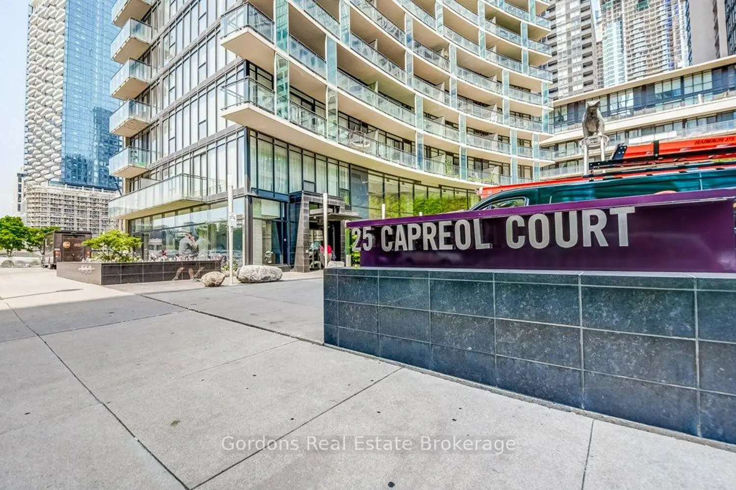 25 Capreol Court 1212 photo 3