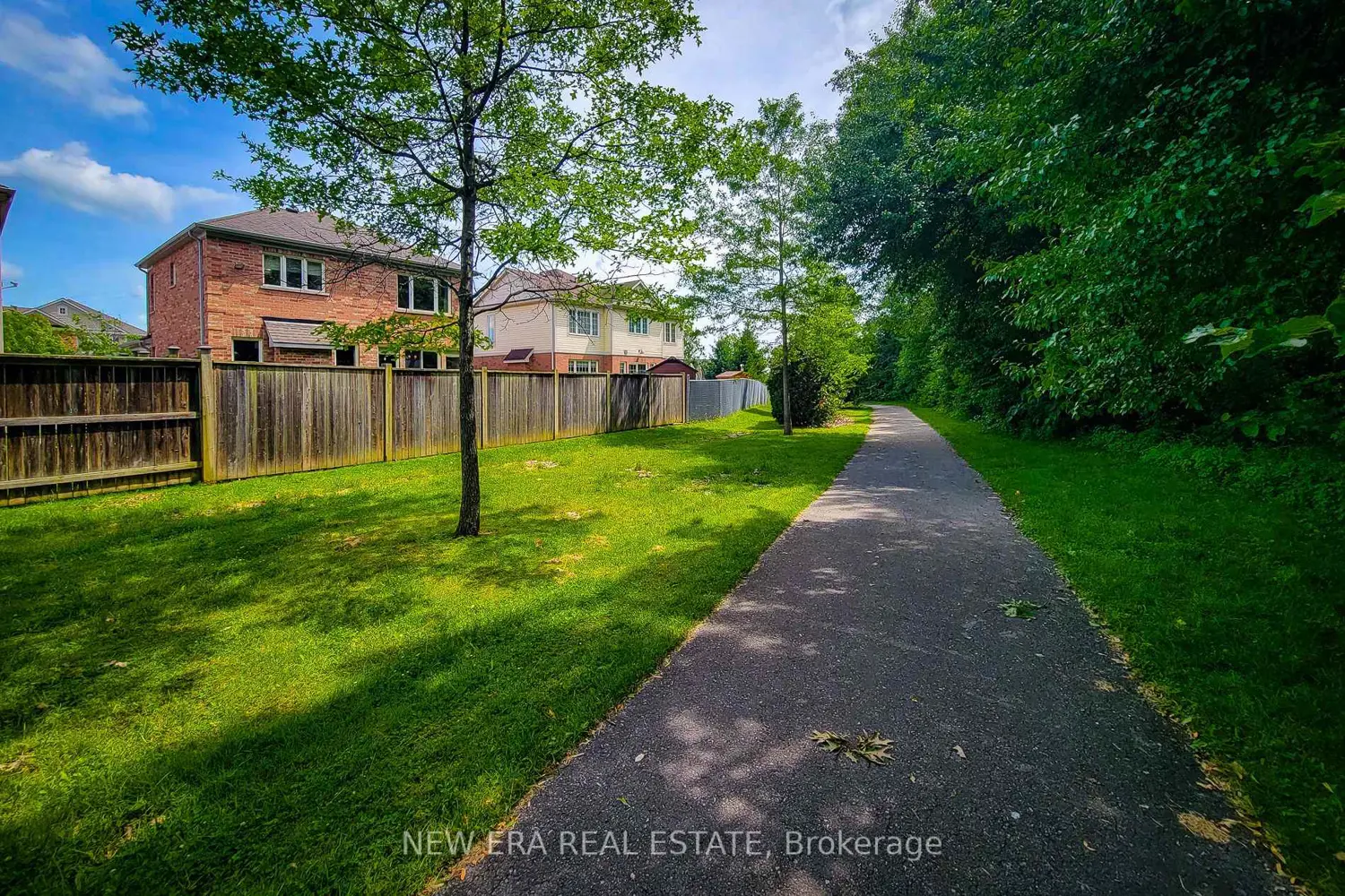 6687 St Michael Avenue photo 5