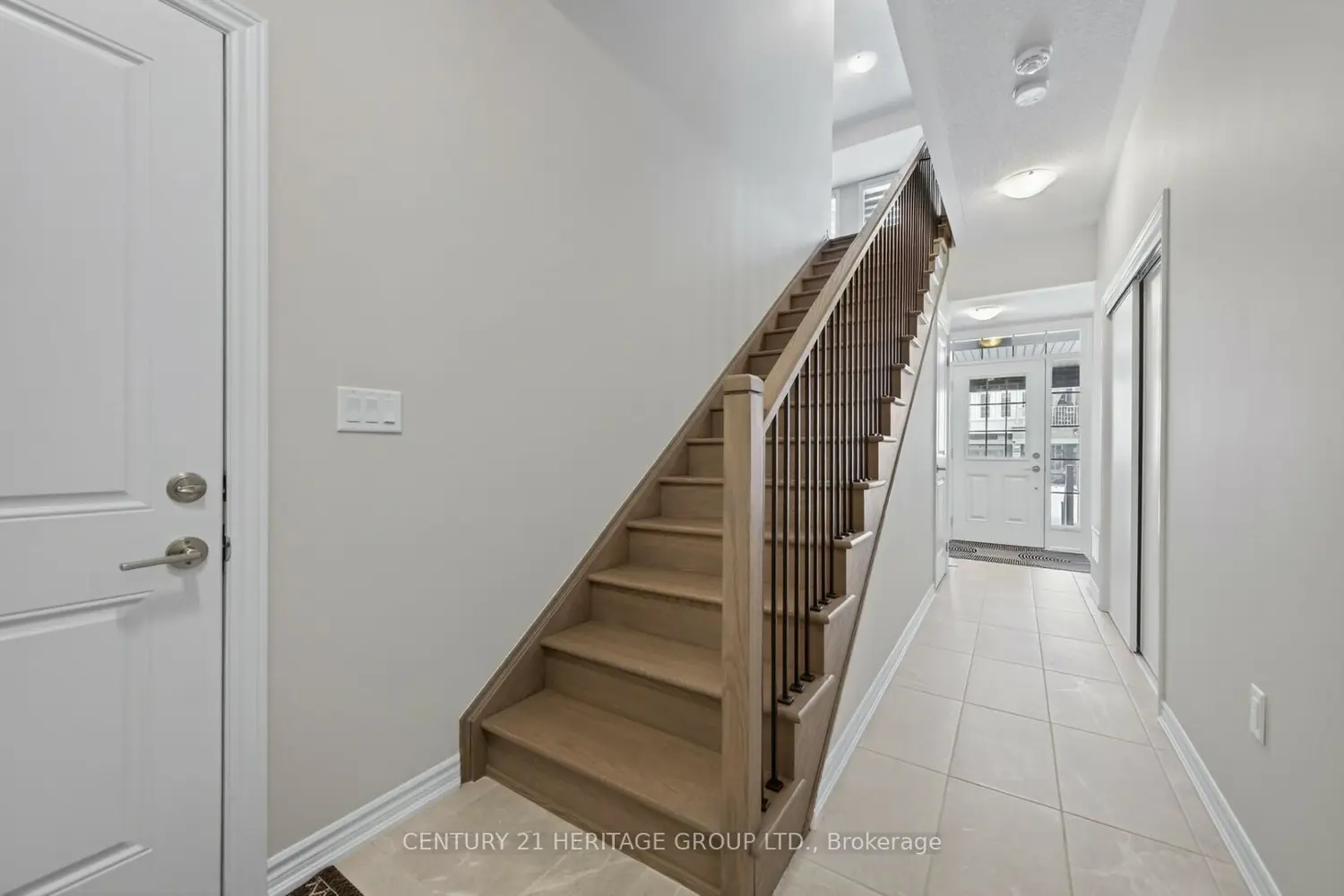 6 Mel Irving Drive photo 4