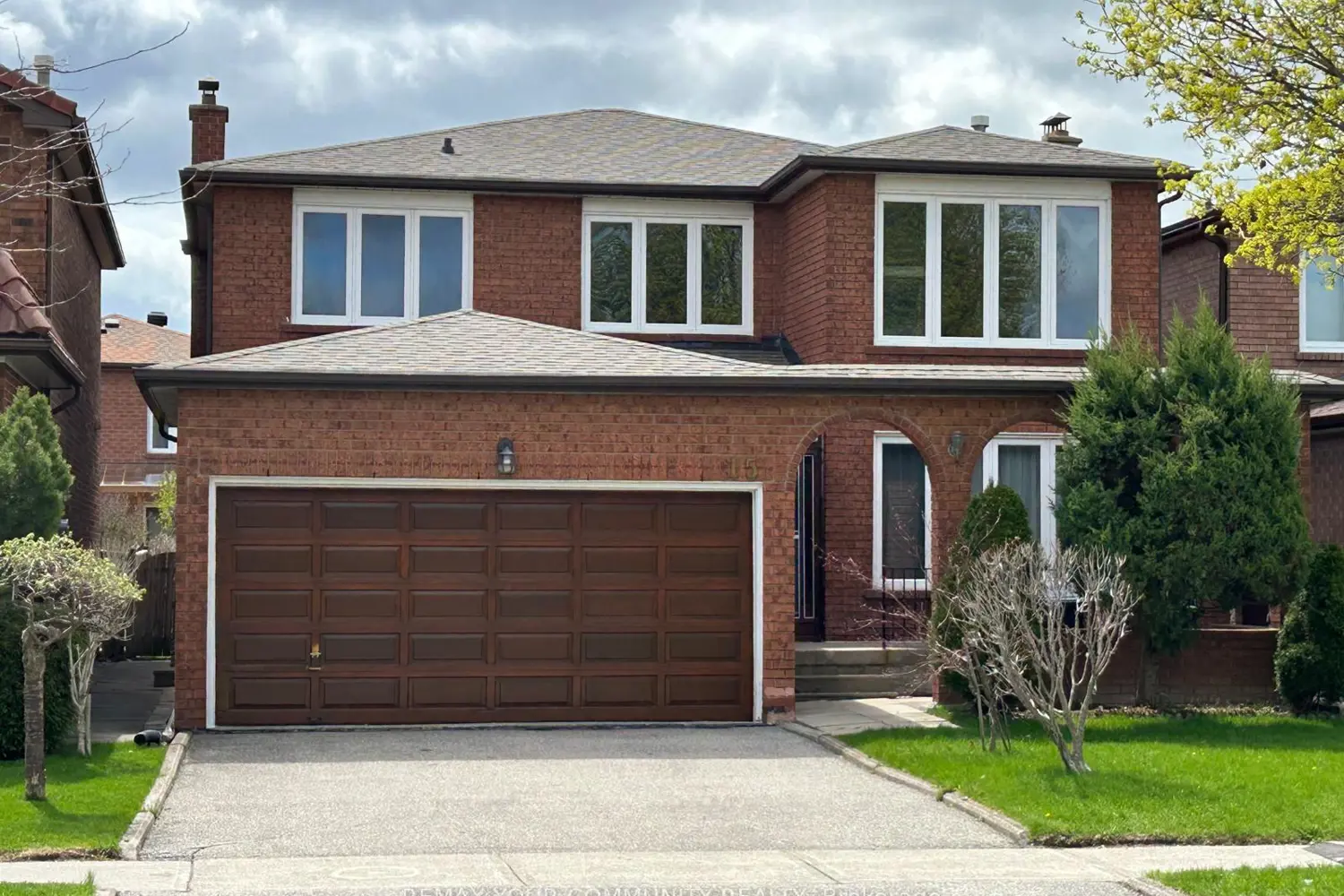 15 Sanwood Boulevard