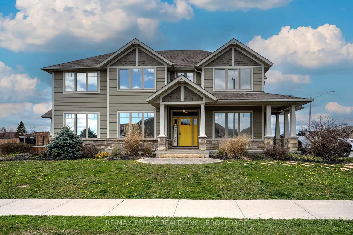 64 Tessa Boulevard photo 2