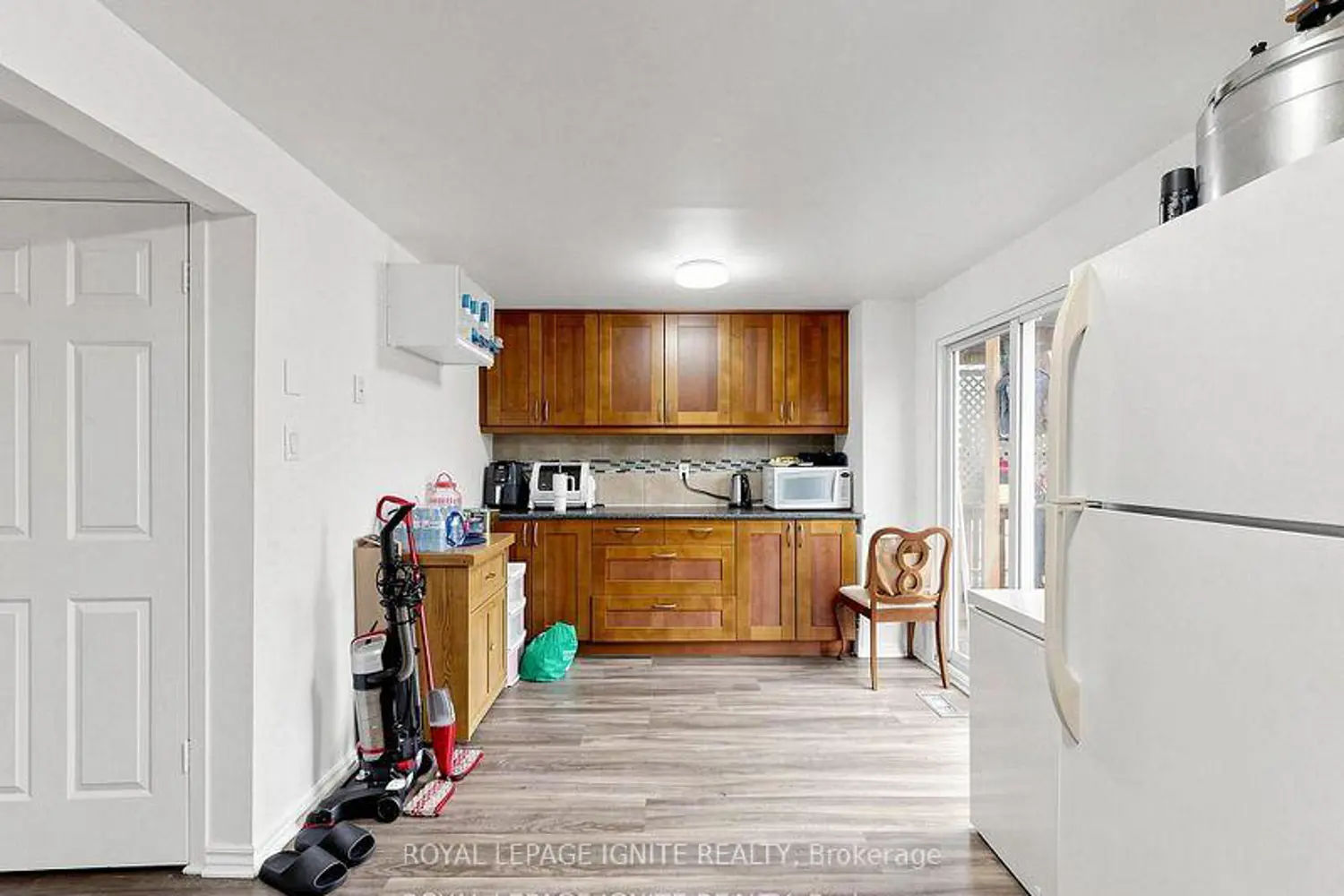 6 Upton Crescent photo 4