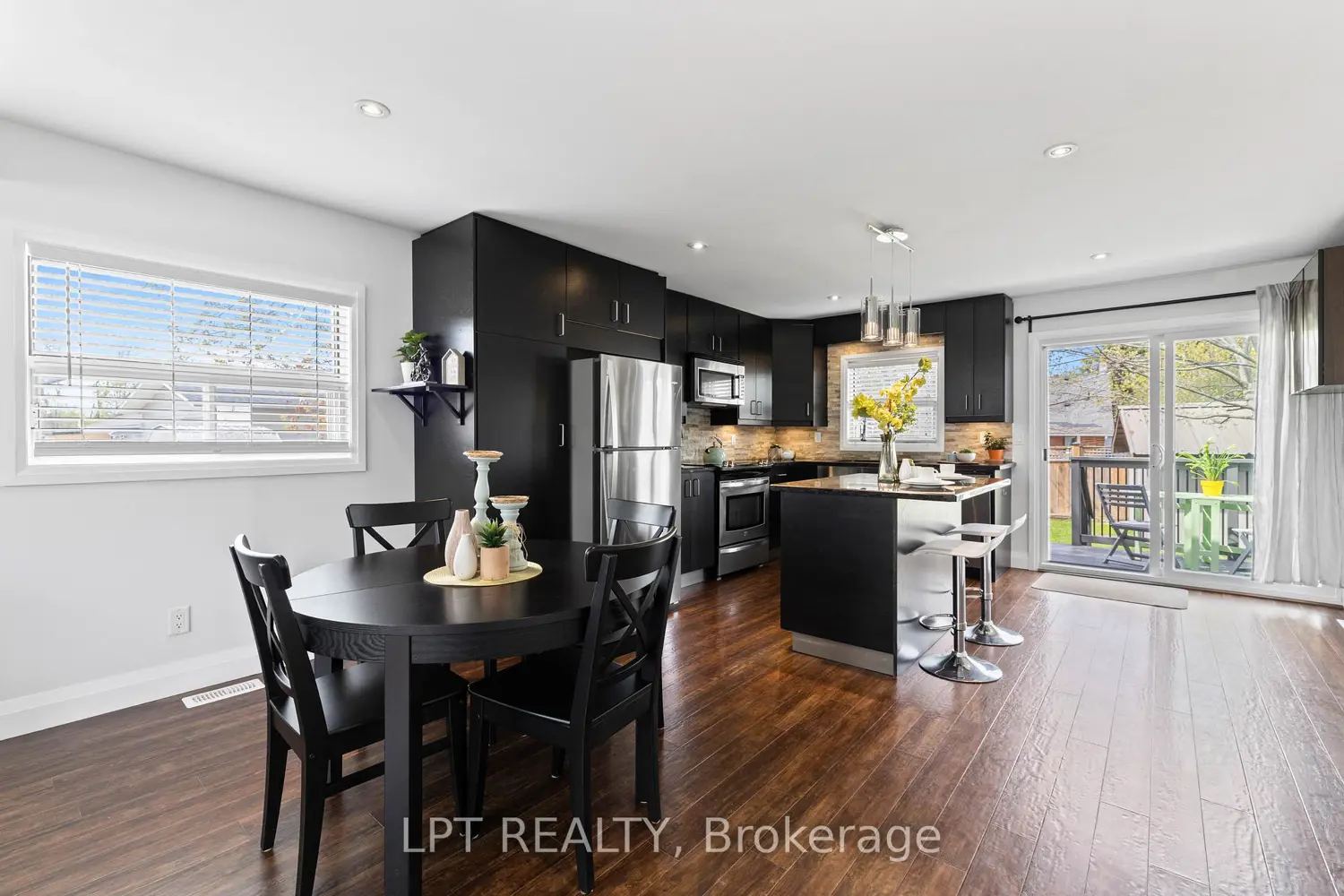 818 Poplar Avenue photo 3