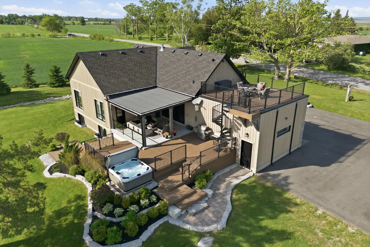 12800 Old Simcoe Road photo 2