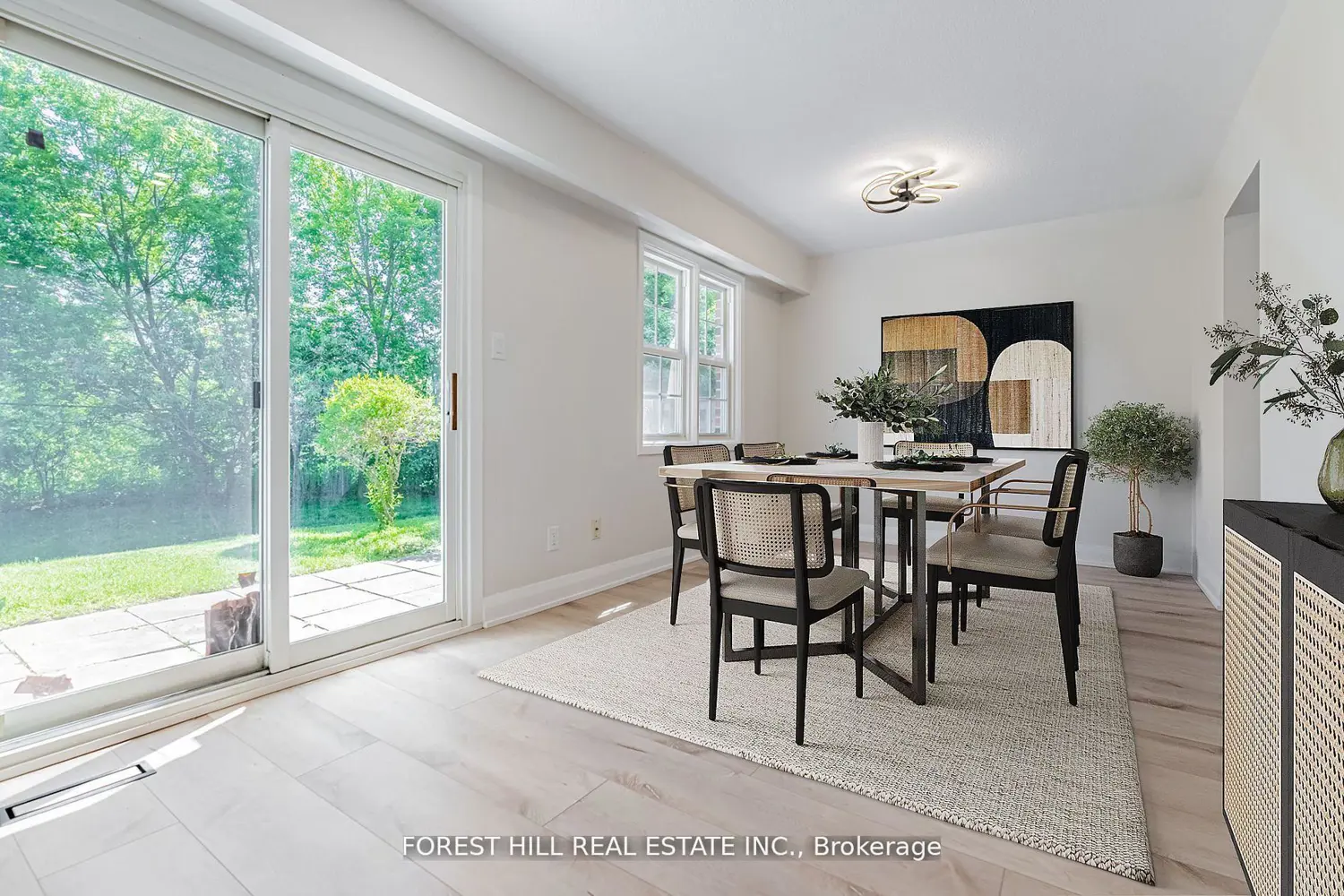 2120 Rathburn Road 37 photo 4