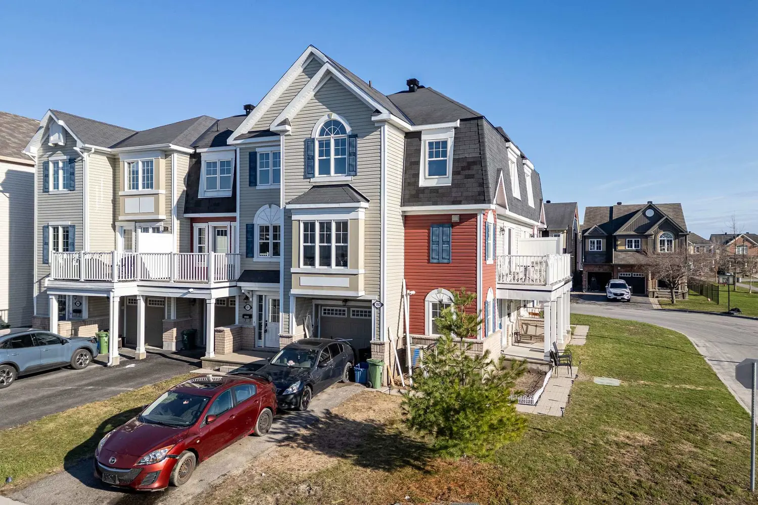 193 Soleil Avenue photo 3