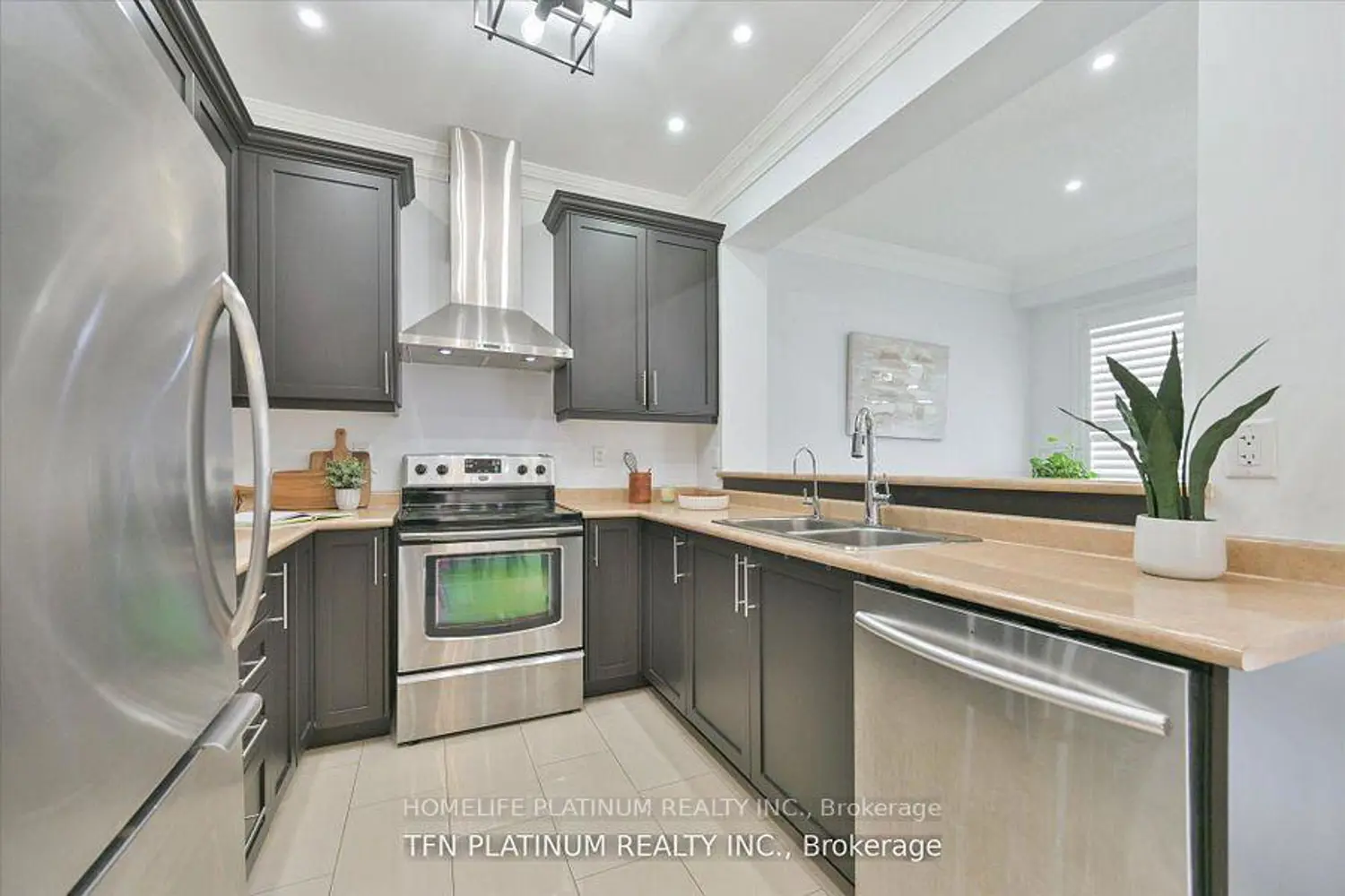 29 Brown Lane photo 5