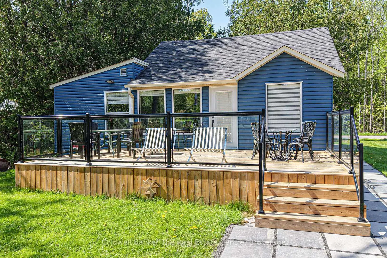 1079 Severn River Road photo 3