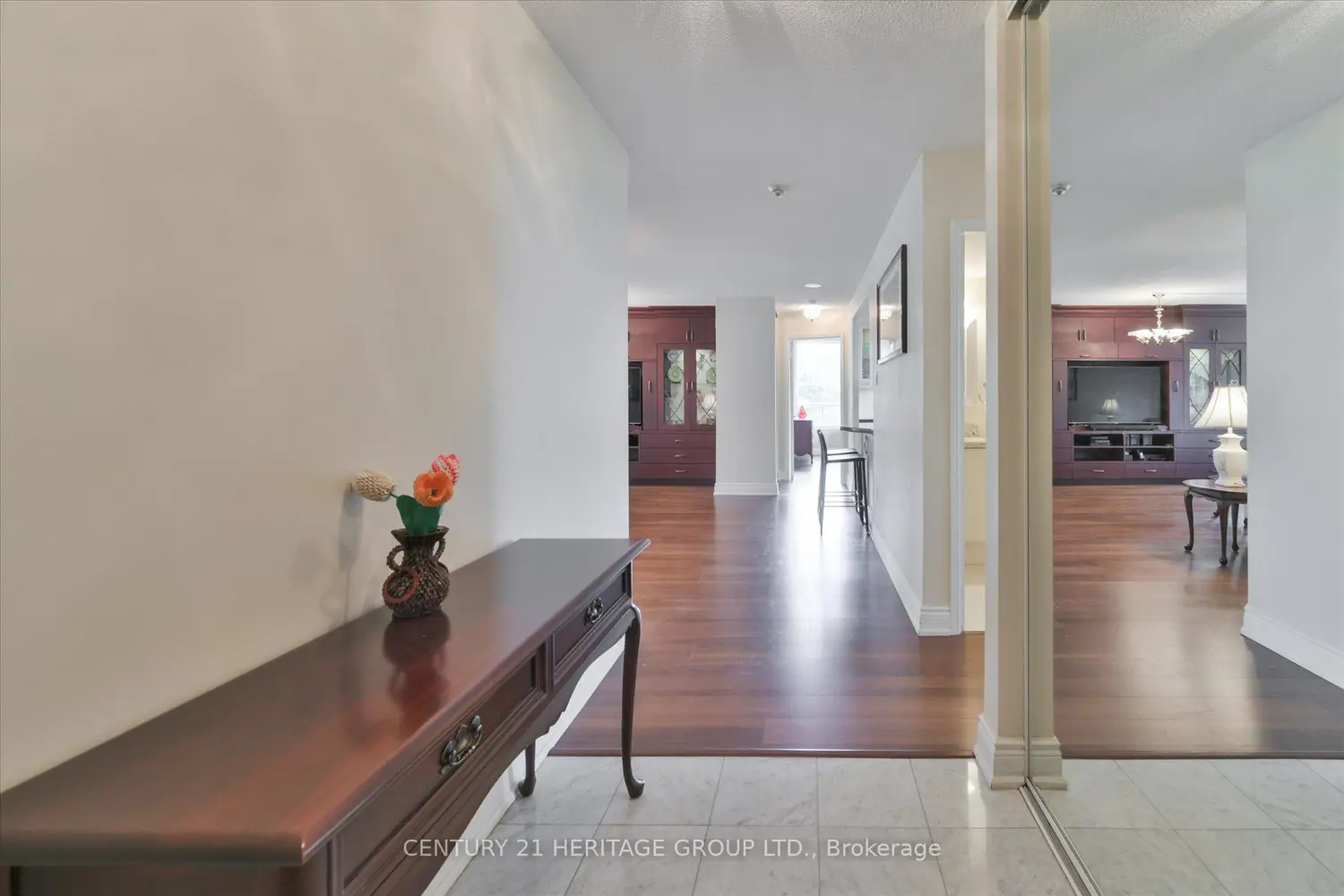 7250 Yonge Street 410 photo 4