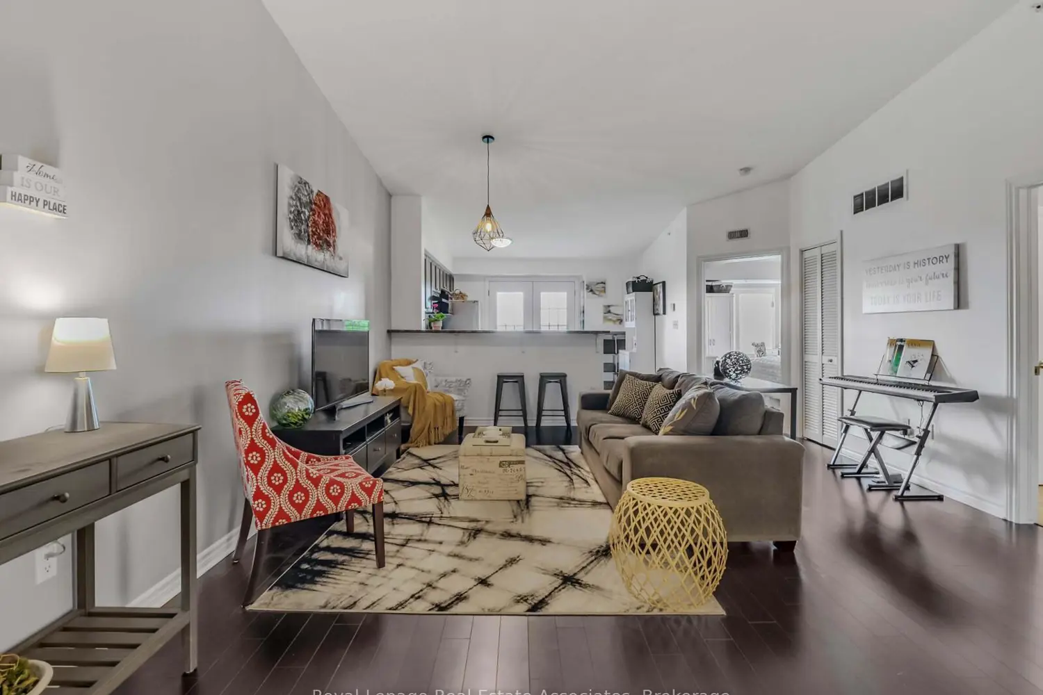 1390 Main Street 405