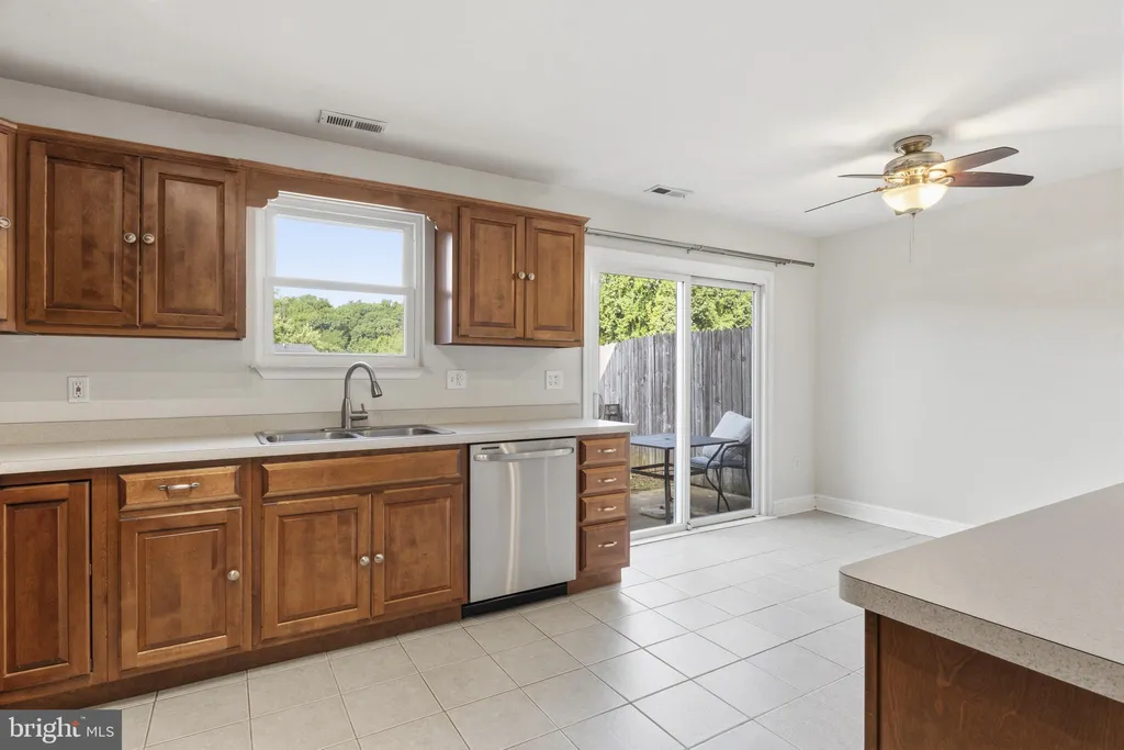393 Carronade Way, Arnold, MD 21012 photo 4