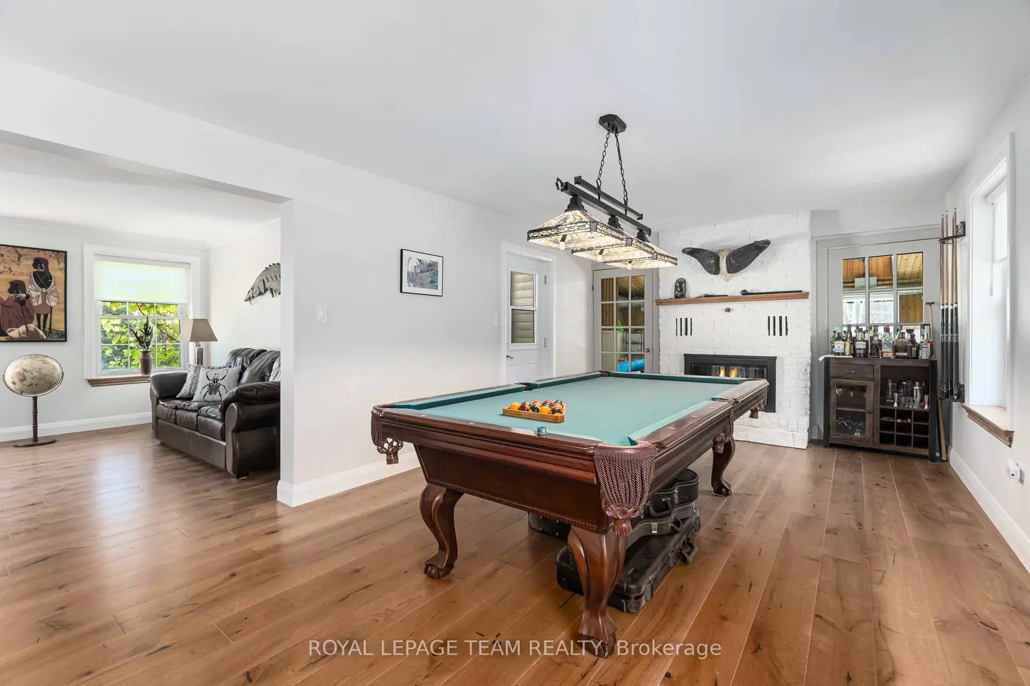 910 Bolton Road photo 3