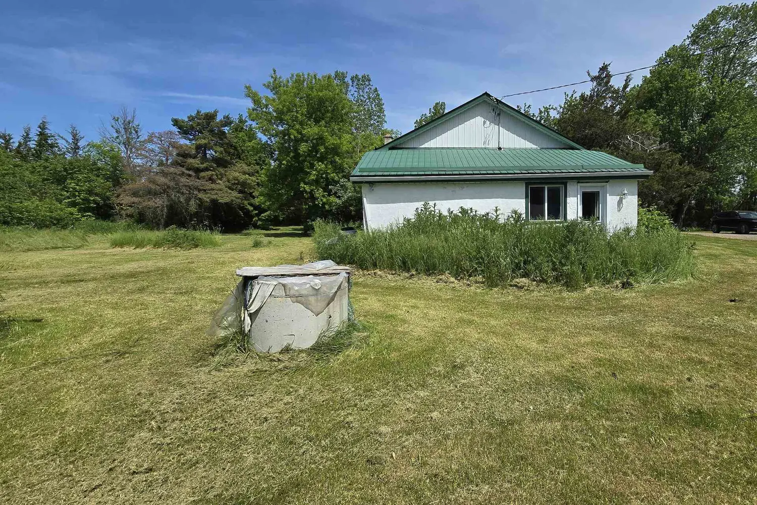 1054 Melrose Road photo 4