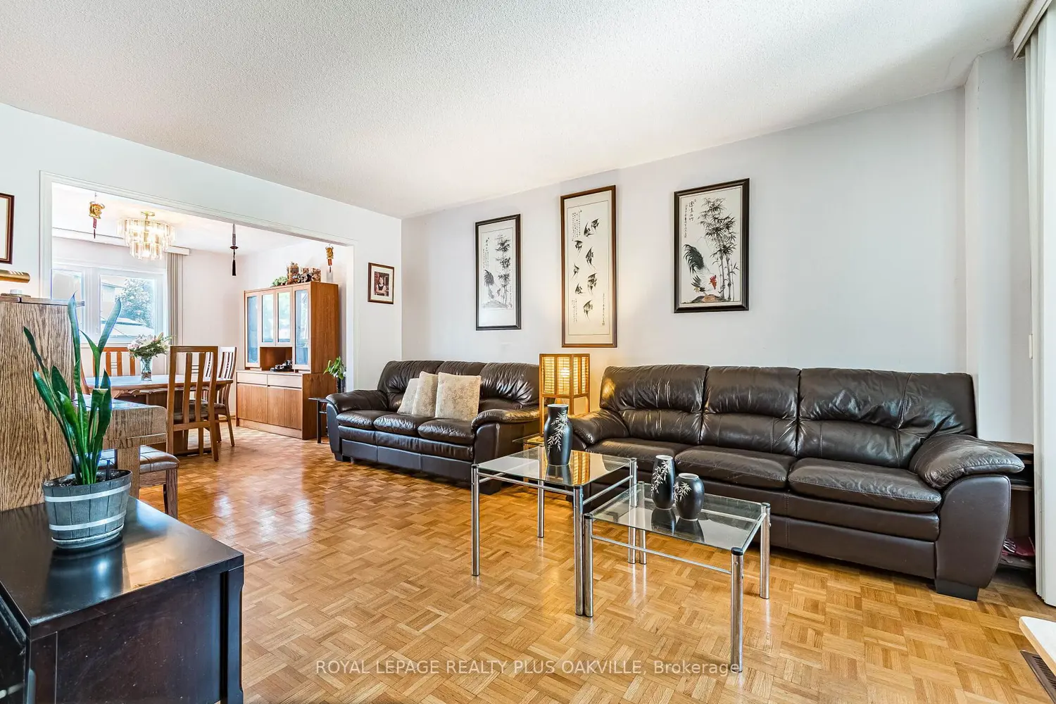 1520 Roseway Drive photo 4