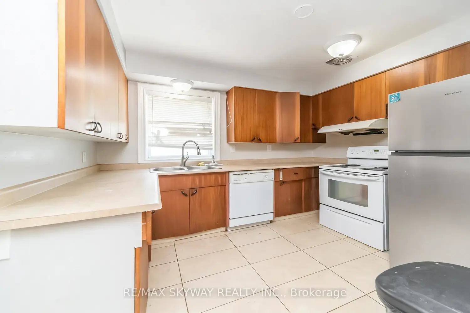 12891 Dixie Road photo 5