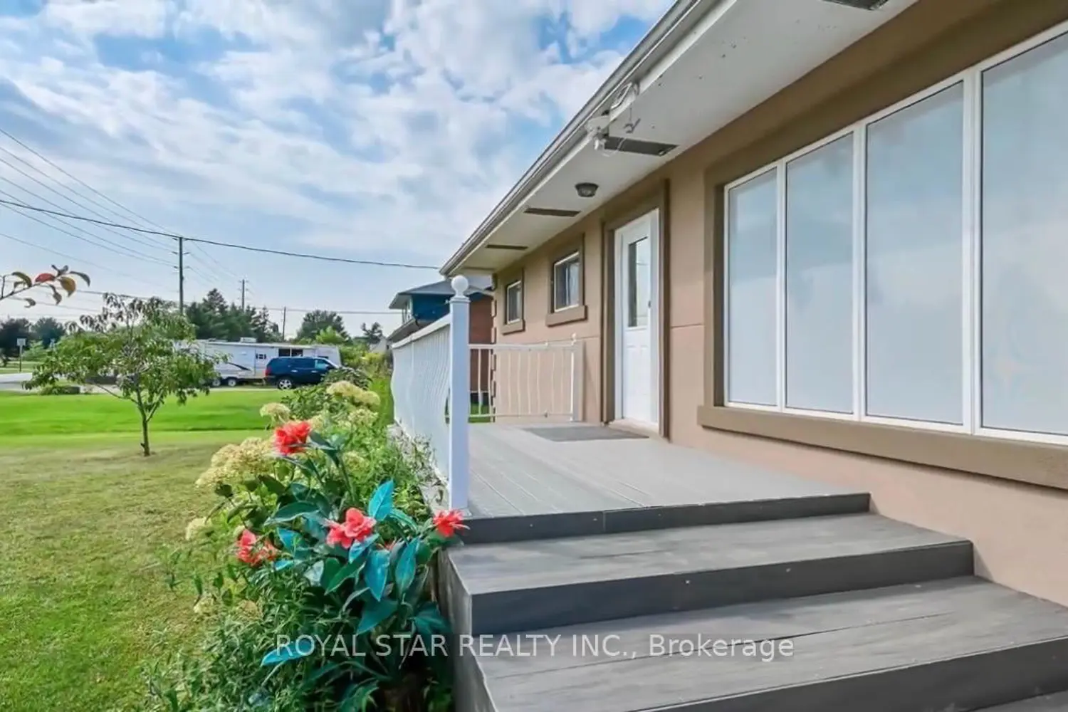 6540 Twenty Road photo 2