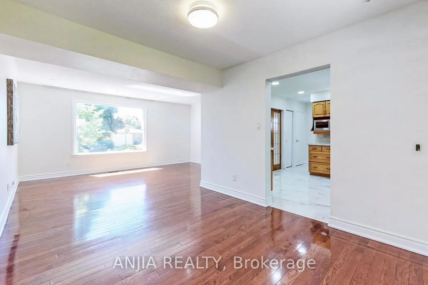 14 Cherrystone Drive photo 2