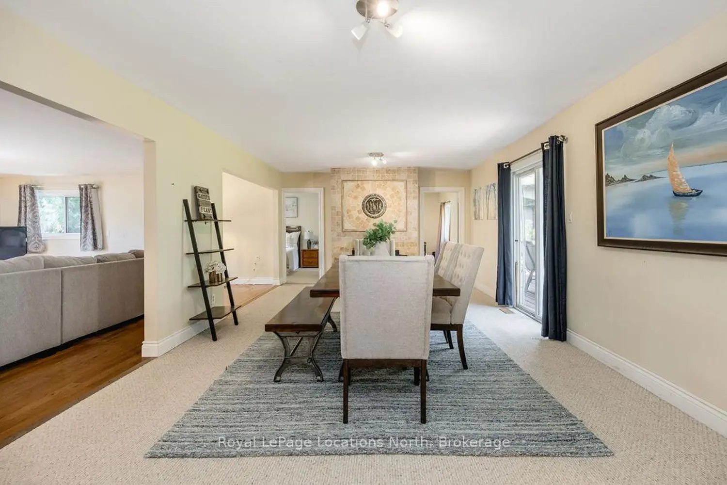3934 Lakeview Road photo 2