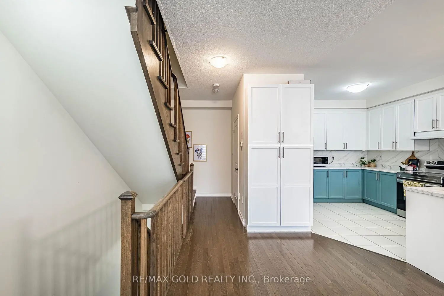 44 Donald Ficht Crescent photo 5