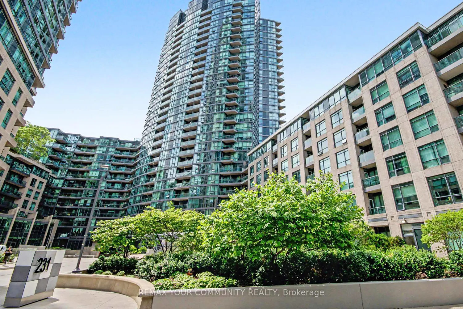 231 Fort York Boulevard 219 photo 2