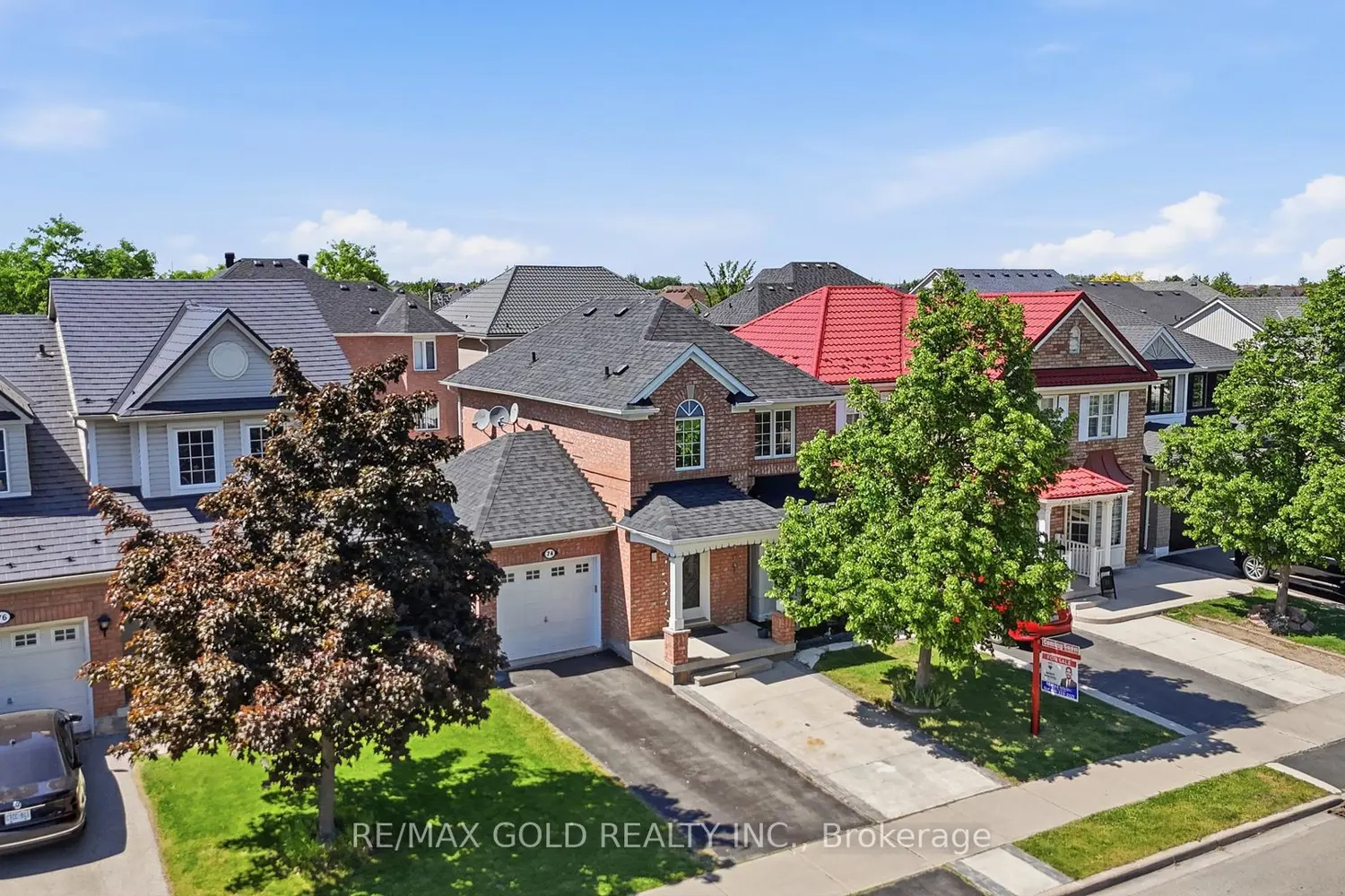 74 Sugarhill Drive photo 4