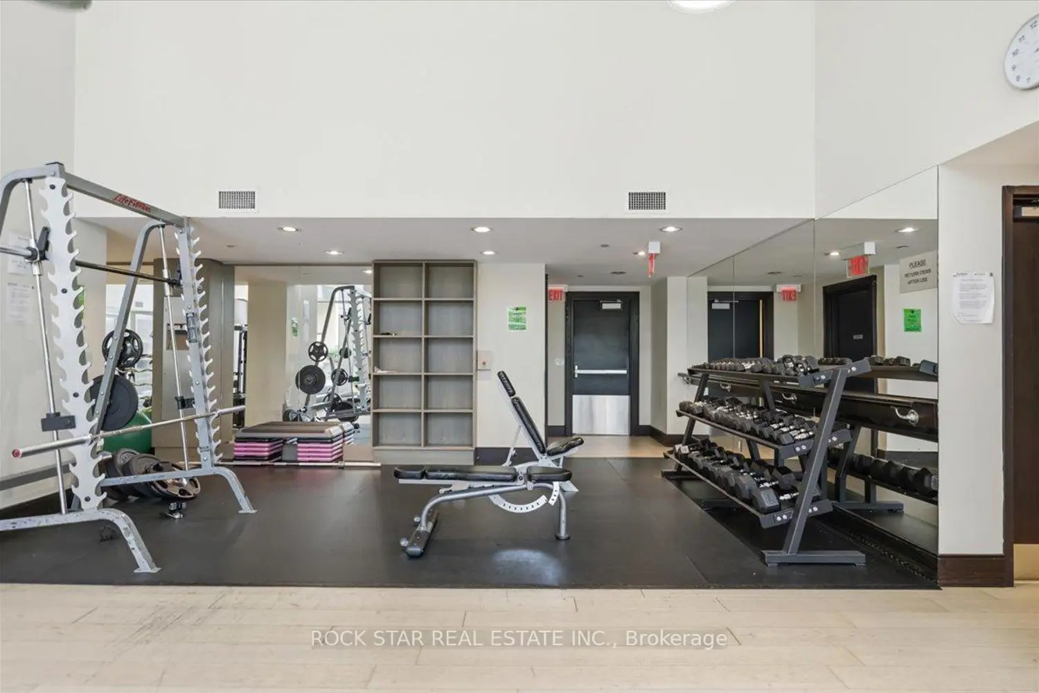 438 King Street 720 photo 2