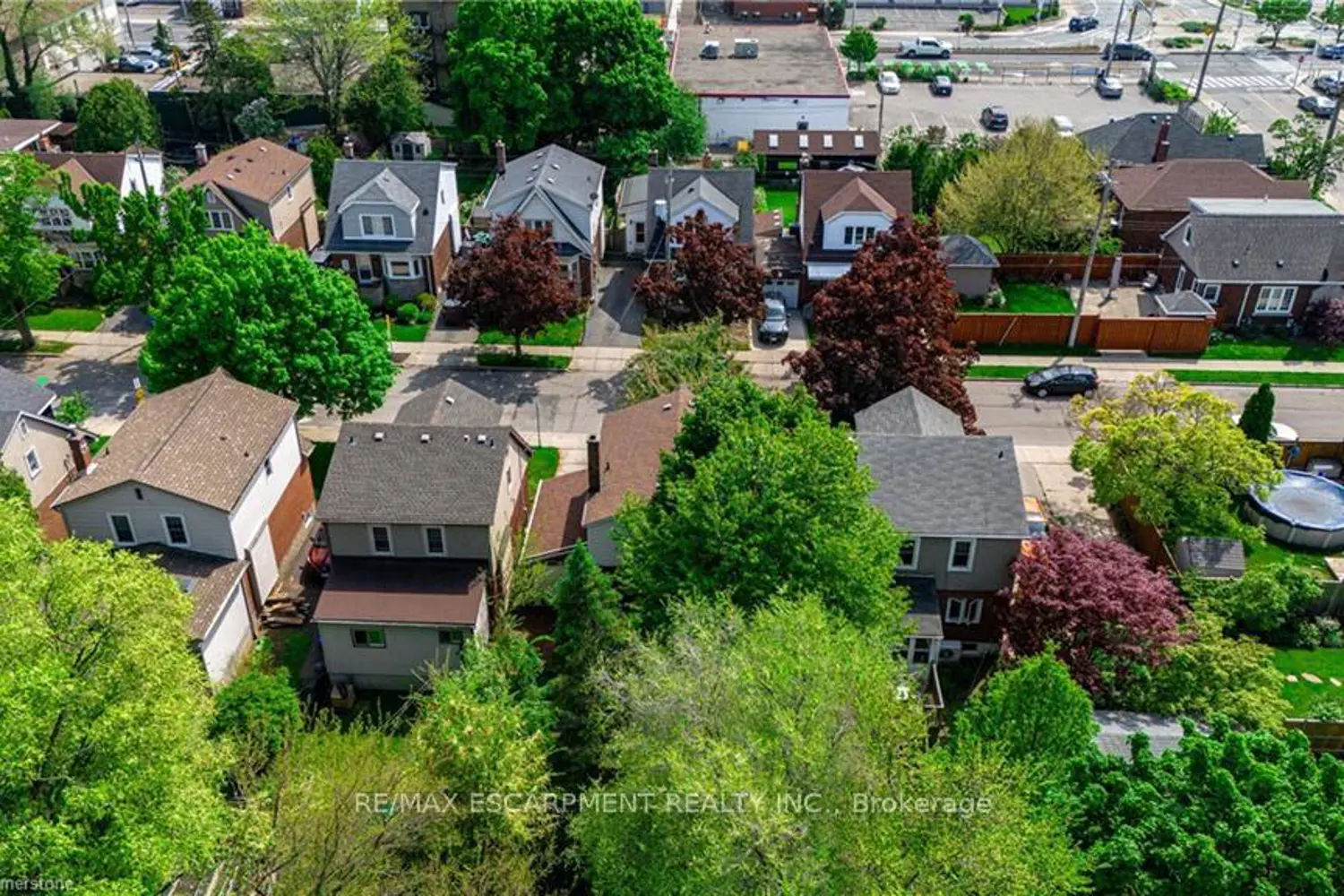 136 Glen Road photo 4