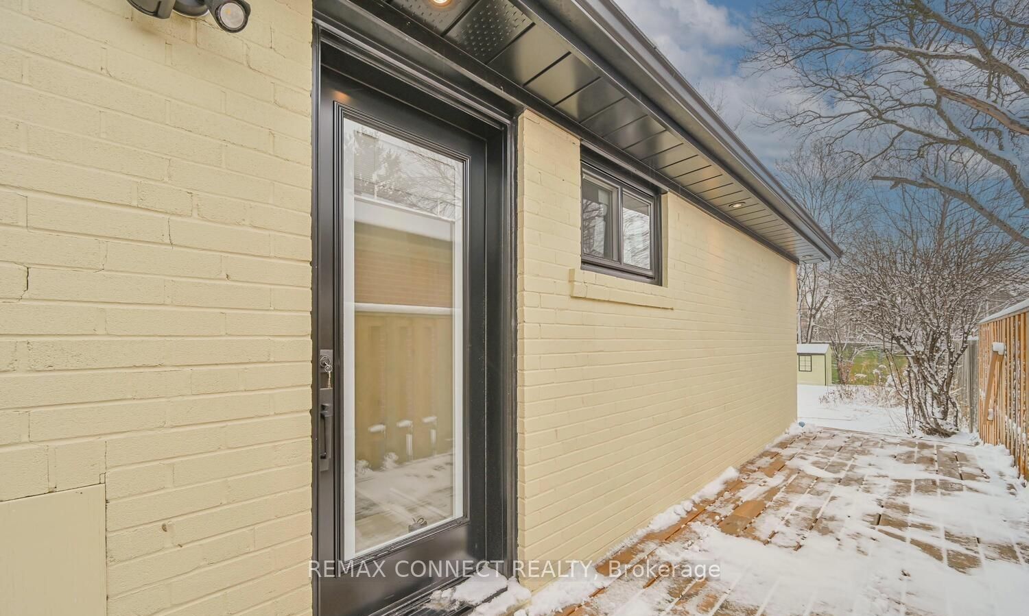 55 Taysham Crescent, Toronto, ON, M9V 1X1 photo 2