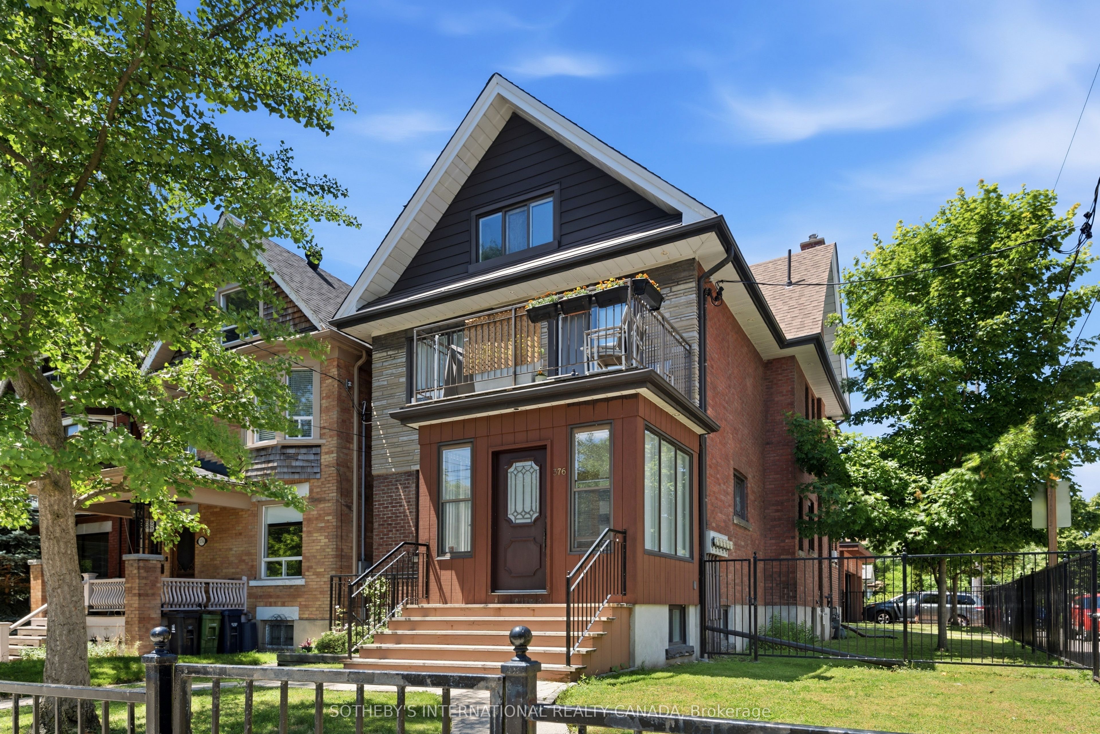 376 Sunnyside Avenue, Toronto, ON, M6R 2R8