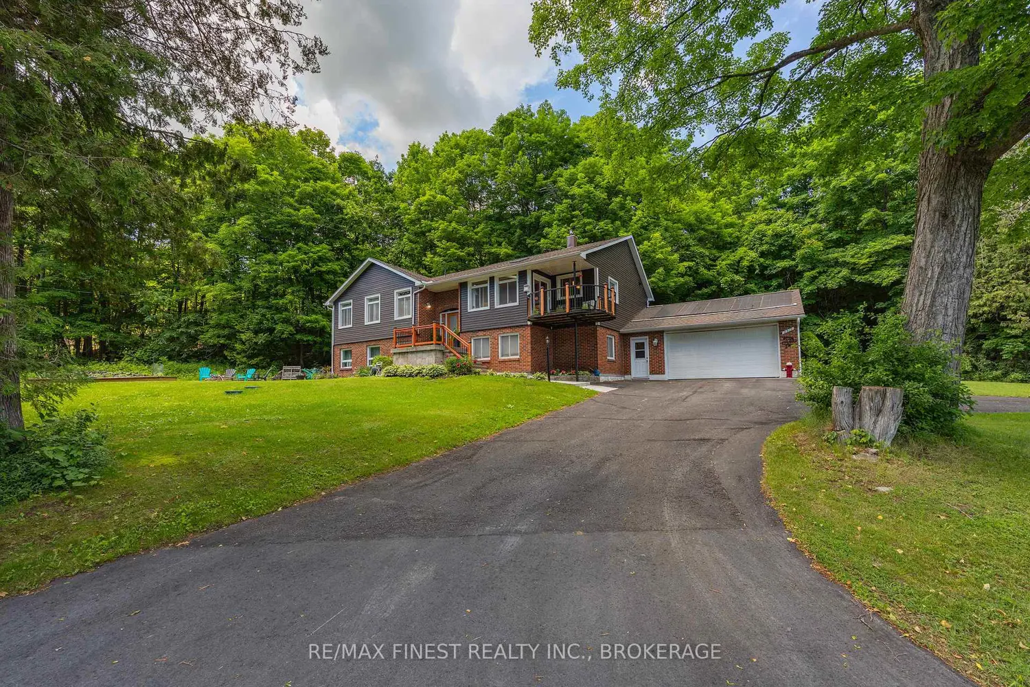 3315 Loughborough Drive photo 2